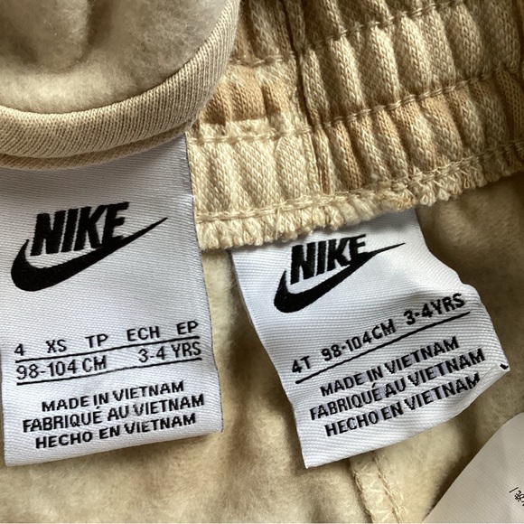 Nike boys Hoodie and Joggers outfit size 4/4T(NWT) ~PRICE FIRM, NO OFFERS~ - Picture 4 of 5